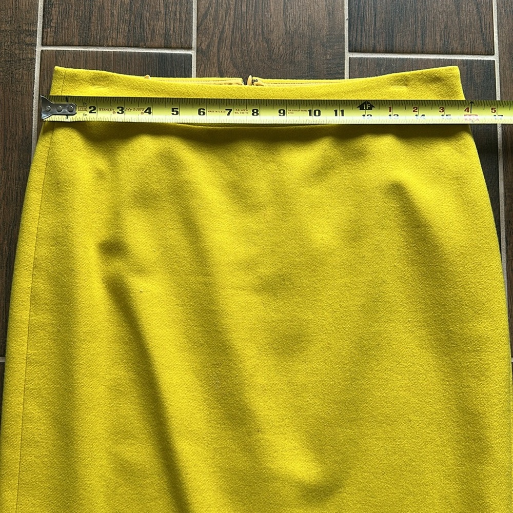 J. Crew Wool Vibrant Yellow Pencil Skirt size 6 - Picture 3 of 5